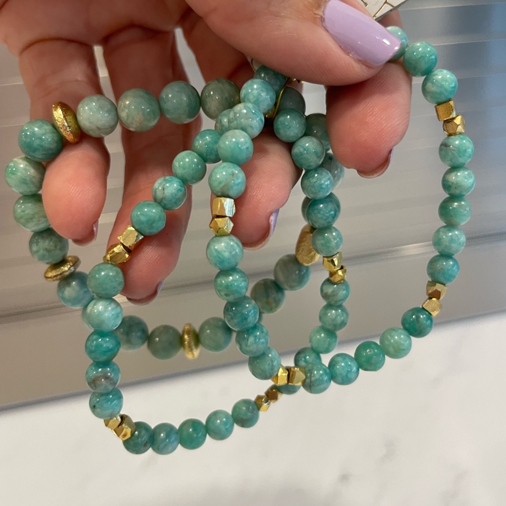 Elegant Gold and Green Beaded Bracelet Set